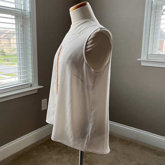 Thalia Sodi Sleeveless Top Medium Gold Chains Down Front Tank - Picture 4 of 9